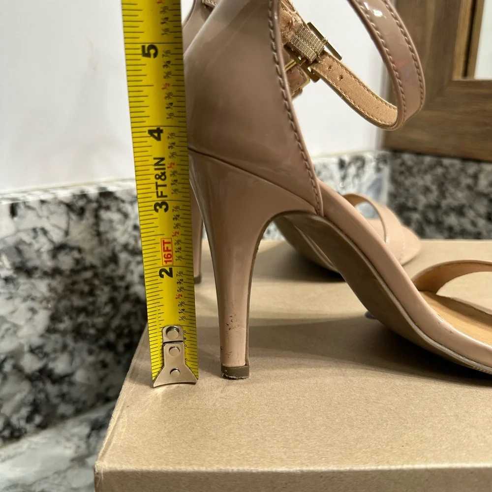 Dress Sandals - Picture 7 of 8